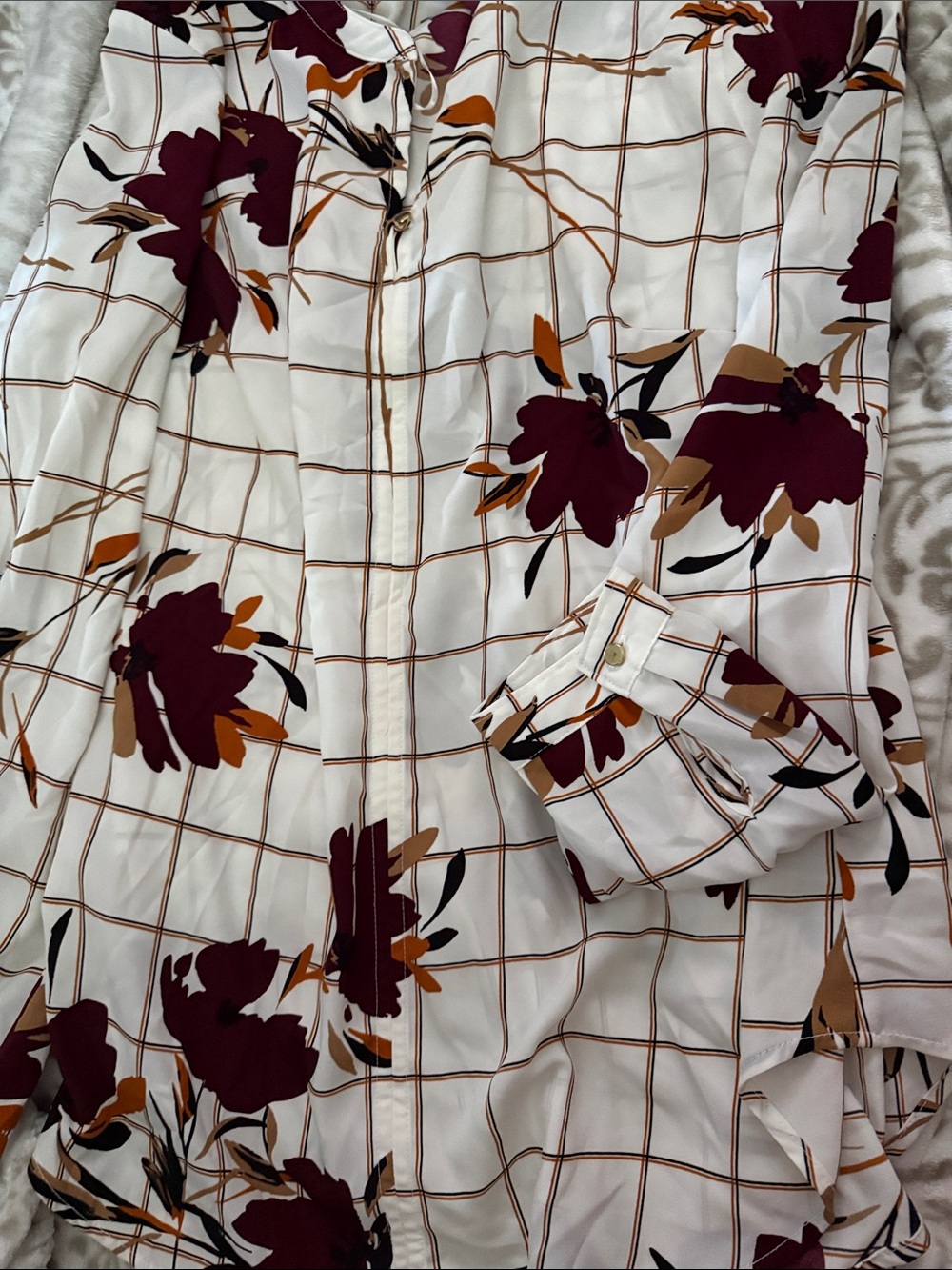 Women's Floral Grid Blouse - White/Burgundy